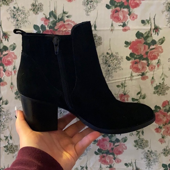 Black boots